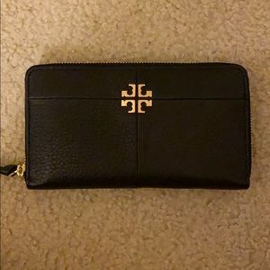Tory burch wallet